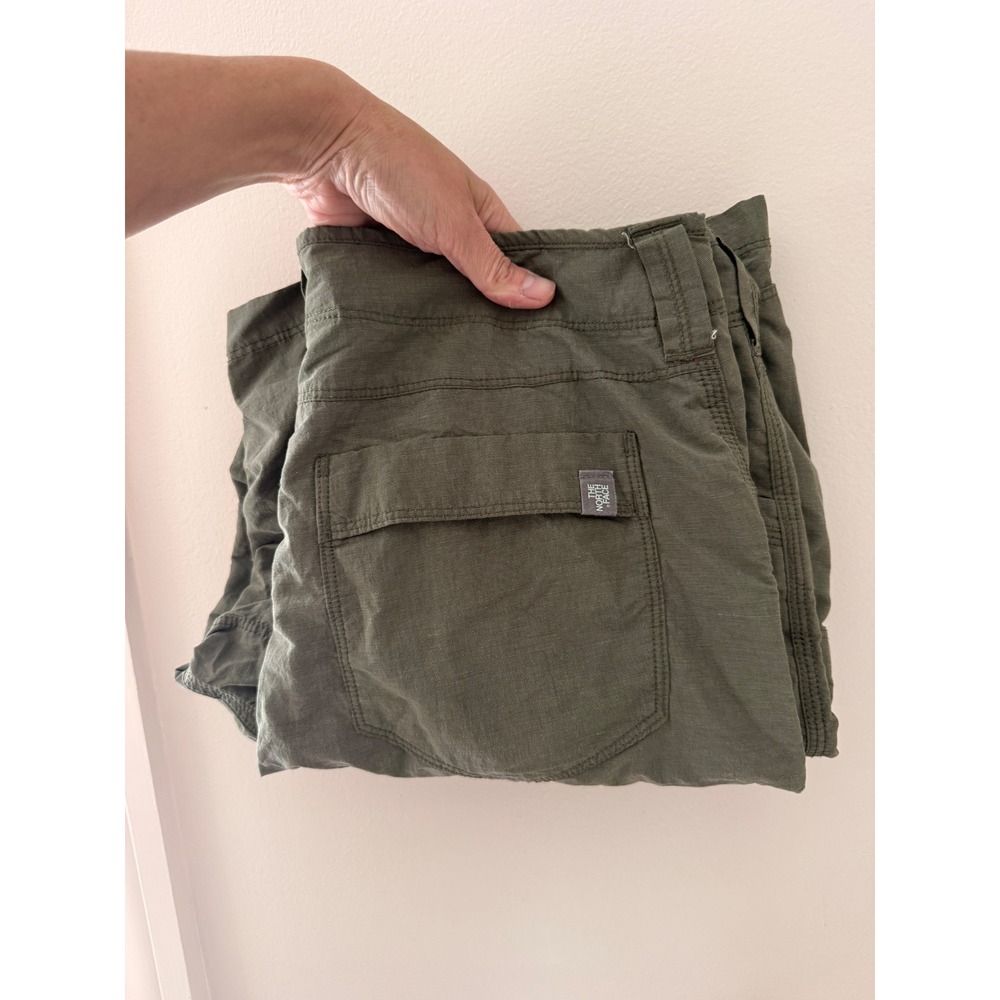 The North Face Mens Olive Green Cargo Shorts Ripstop Hiking Outdoor Size 30